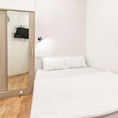 Ze Residence Bang Aor Station Bangkok Eksteriør billede