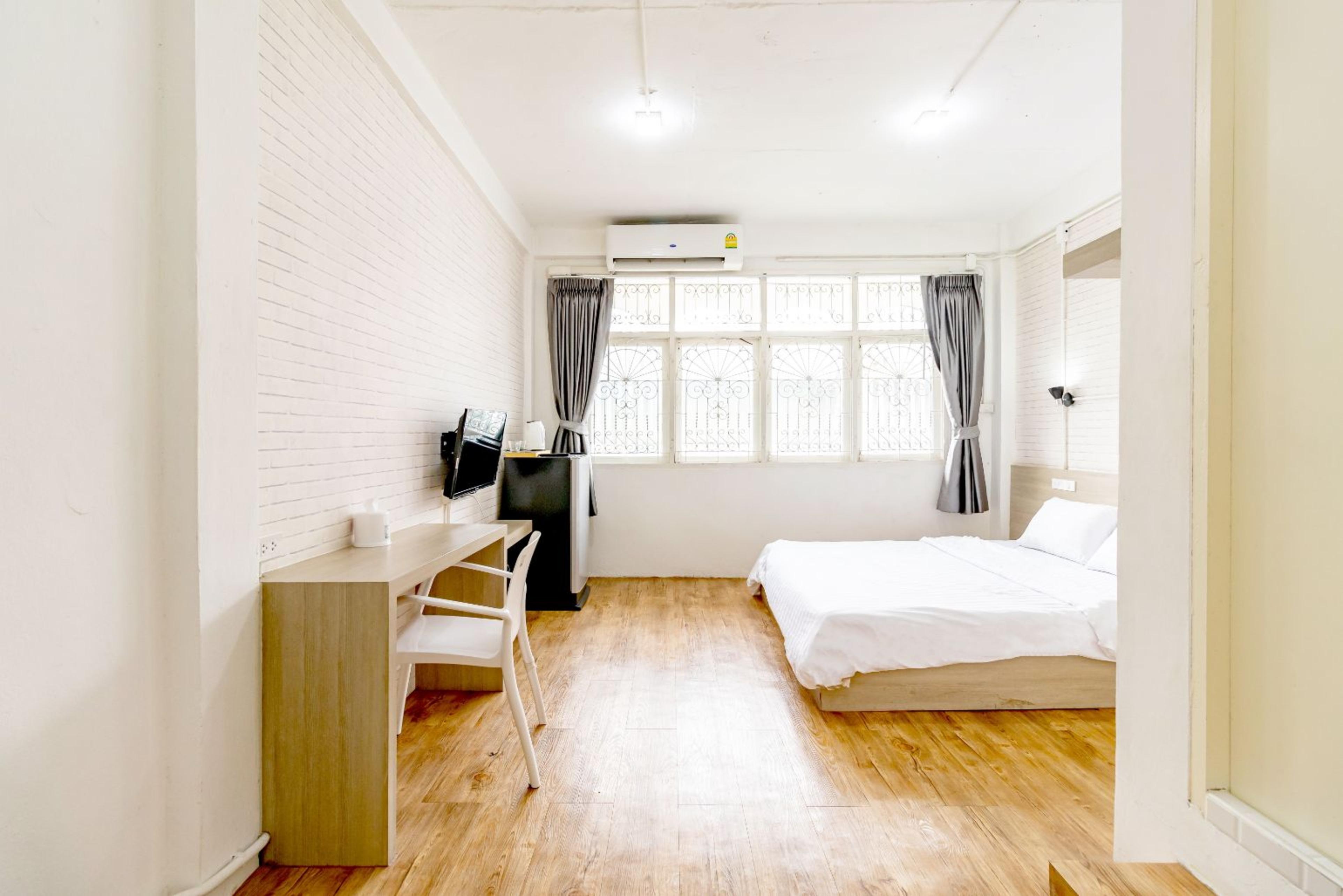 Ze Residence Bang Aor Station Bangkok Eksteriør billede