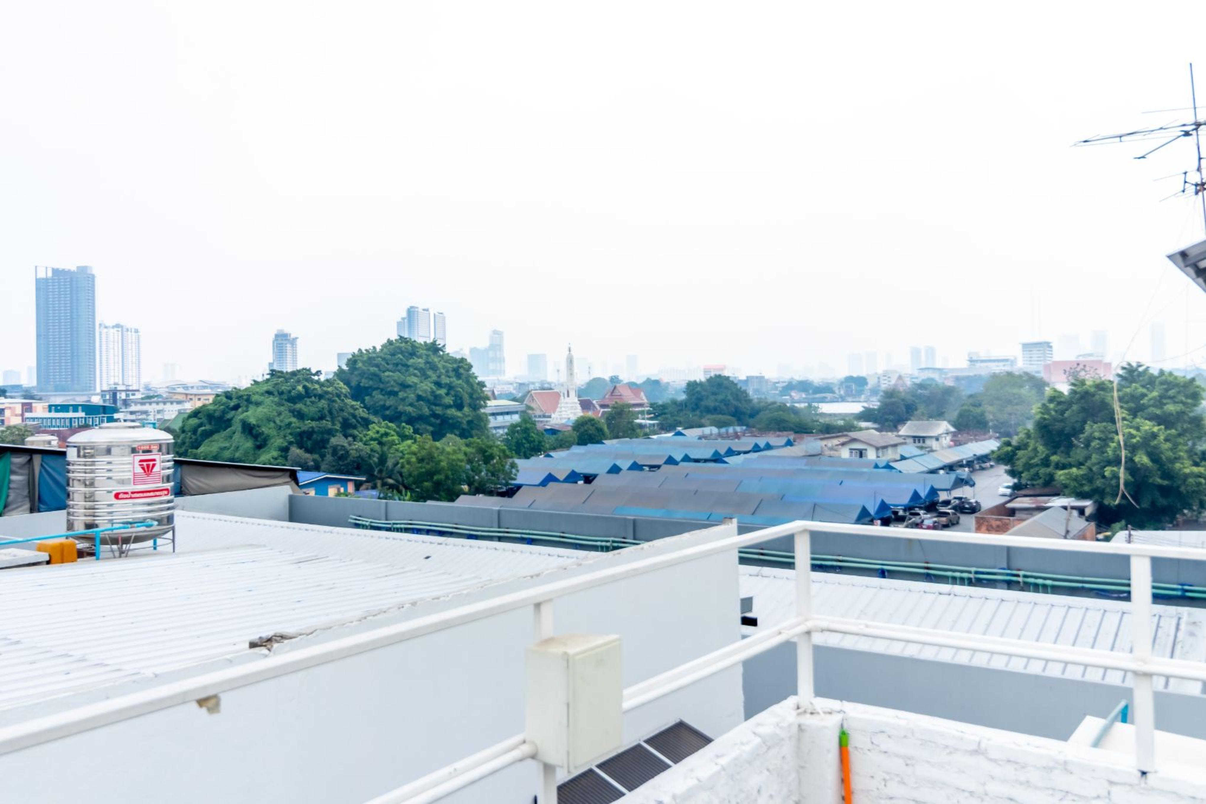 Ze Residence Bang Aor Station Bangkok Eksteriør billede